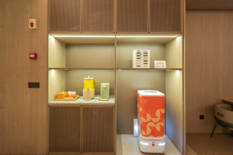 桔子酒店(上海静安西藏北路地铁站店)