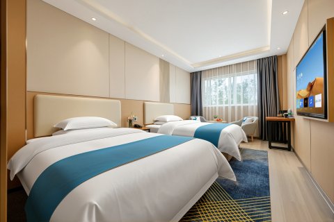 回禾微智酒店(婺源弦高古城高铁站店)