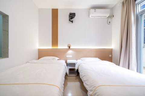 厦门榕树下咖啡(黄厝海滩会展中心店)