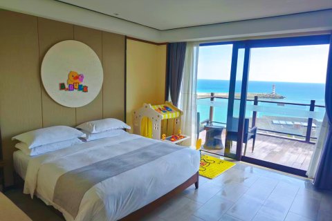 万宁伴山伴海别墅酒店(神州半岛店)