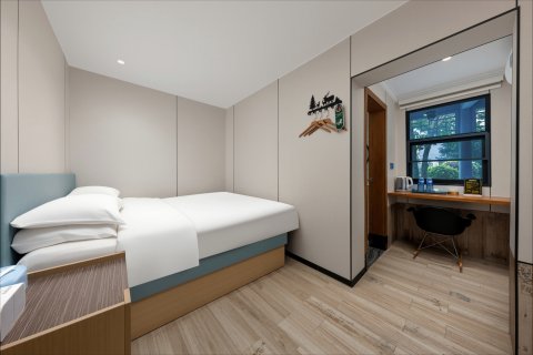 朋克芭蕾漫生活酒店(扬州瘦西湖店)