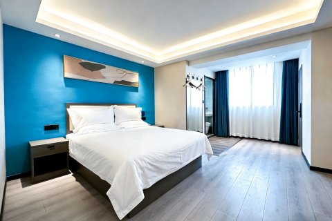 坤逸·精品酒店(兰州中山桥西关地铁站店)