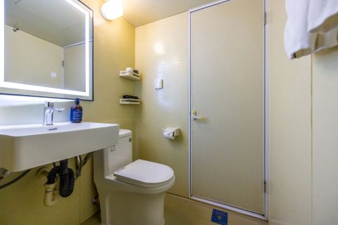 坤逸·精品酒店(兰州中山桥西关地铁站店)