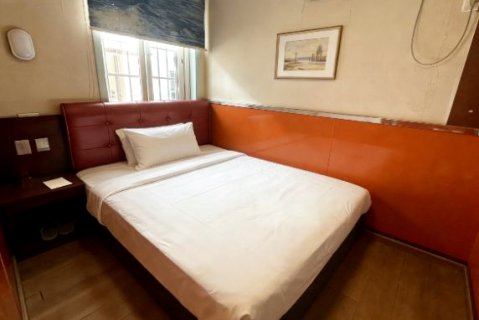 杭州鼓楼假日酒店(江城路地铁站店)