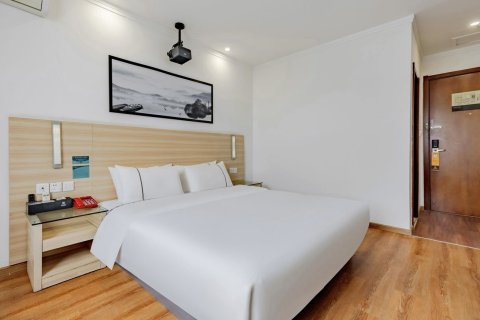 精途酒店(新余火车站仙来东大道店)