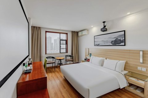 精途酒店(新余火车站仙来东大道店)