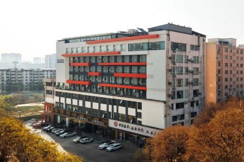 H慕枫酒店(许昌六一路胖东来时代广场店)