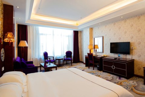 扎兰屯金百灵大酒店