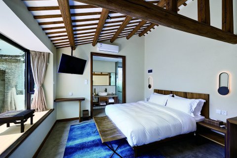 黟县无名初黑多白少民宿