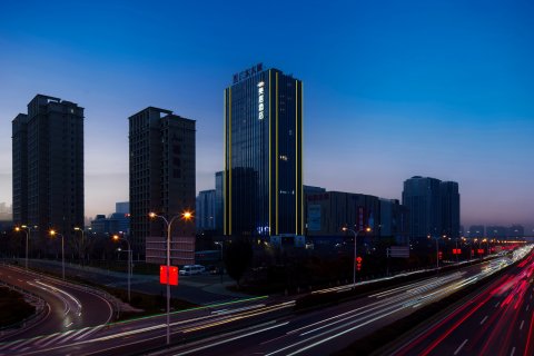 乌鲁木齐高铁站美居酒店