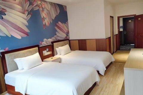 锦川酒店(荣县大佛寺客运南站店)