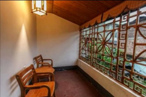 云水谣满芬木房客栈