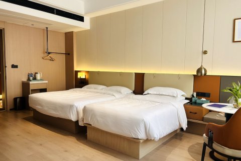 华都国际酒店(青田高铁站店)