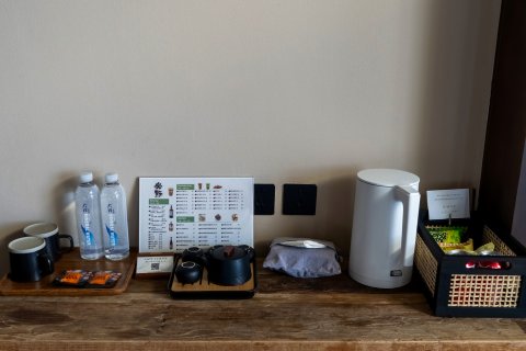 大理安野海景酒店(洱海S湾生态廊道上段店)