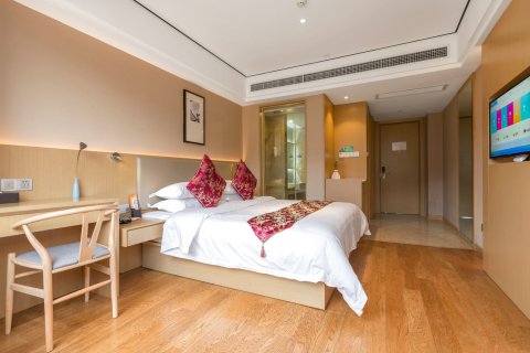 铂逸梦秦酒店(横店梦幻谷店)