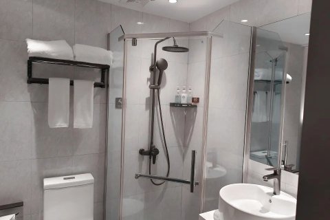 金华高铁站四季逸境酒店(永盛购物广场五一路店)