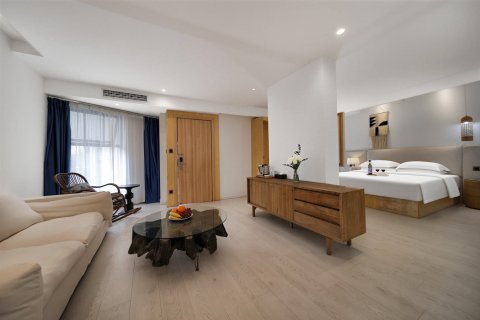 东江湖半岛假日酒店