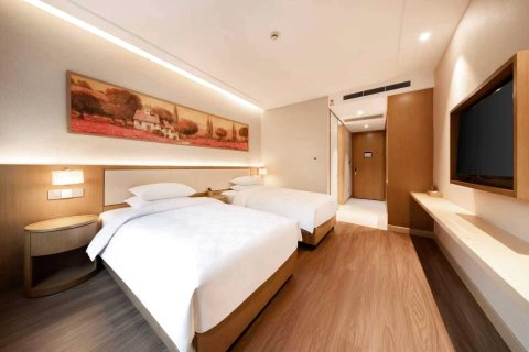 安吉银润小镇雷迪森维嘉酒店(Hello kitty乐园店)