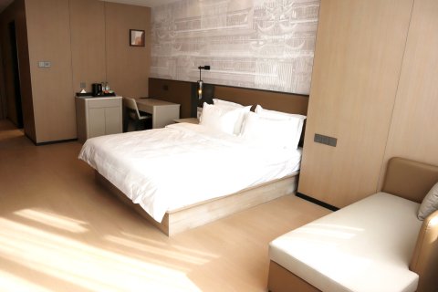 繁花酒店(太原柳巷钟楼街店)