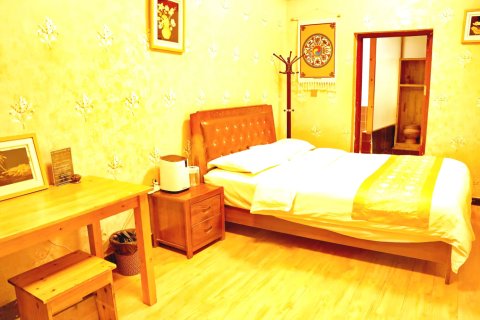 拉萨藏陶坊客栈(大昭寺八廓街店)