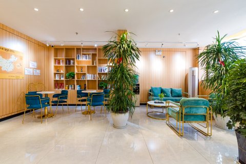 驿家365连锁酒店(迁安燕山大路店)