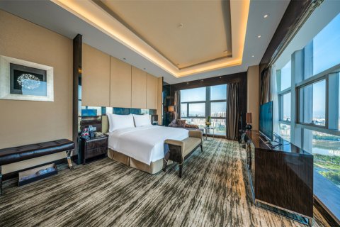 赣州格兰云天国际酒店(万象城南河古浮桥店)