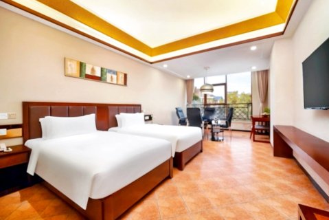 三亚亿源轩宇大酒店(市政务中心店)