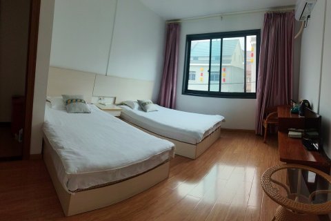 江山江郞山依山宾馆