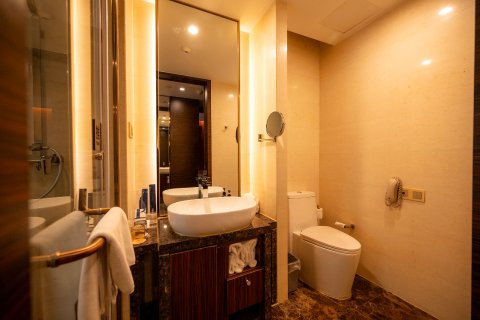 贵阳圣丰酒店(河滨公园甲秀楼店)