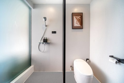 伊宁伊畔艺术酒店(伊犁河风景区店)