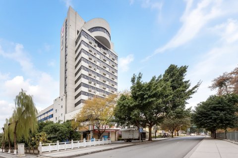 锦江之星酒店(成都宽窄巷子白果林地铁站店)