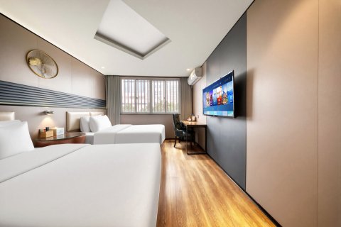 昊丽Smart酒店(湖州德清西站店)