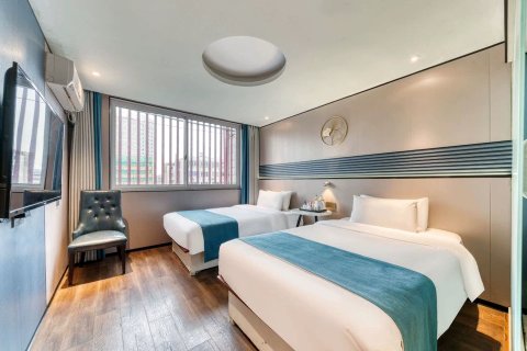 昊丽Smart酒店(湖州德清西站店)