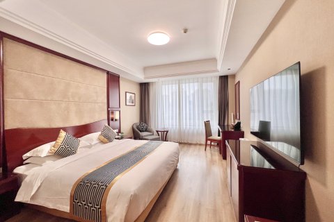 通化中东拉图摩根酒店(中东新天地购物公园店)