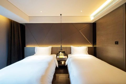 凯里黔呈大酒店(原纵横大酒店)