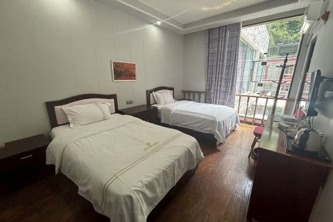 理县毕棚沟红叶山庄