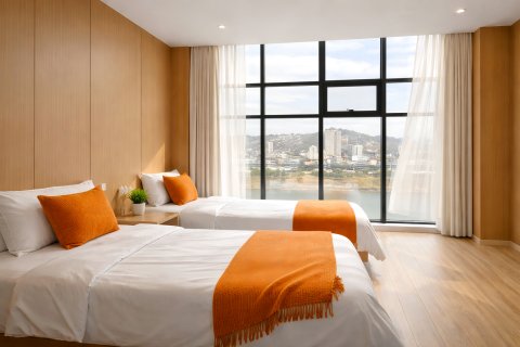 江景·国际WOMENSMOVIEWOWMOVEWOWROMANDM设计酒店(石泉县古城店)