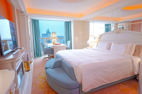 平湖白金汉爵大酒店