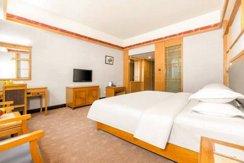 西山假日大酒店(桂平西山景区大藤峡景区店)