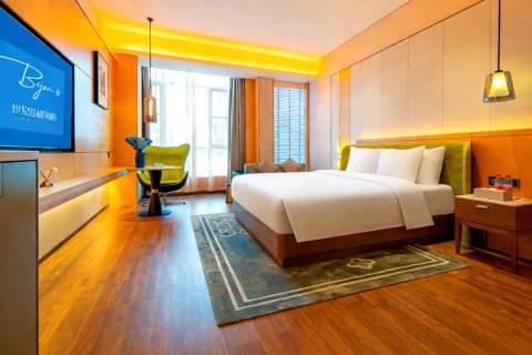 张家界世纪铂郡酒店(七十二奇楼大庸古城店)