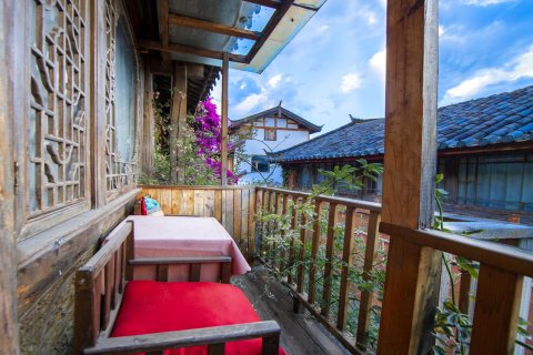 丽江束河三寸日光客栈