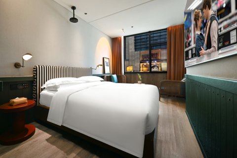 苏州石路地铁站山塘街厚居酒店