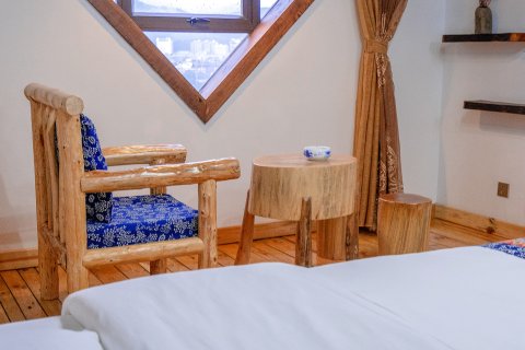 近远山美宿酒店(张家界天门山国家森林公园店)