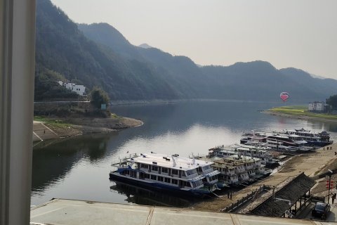 歙县深渡镇画廊人家民宿(新安江山水画廊风景区店)