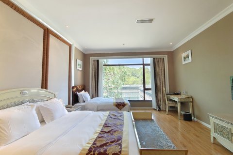 泸沽湖银湖岛大酒店