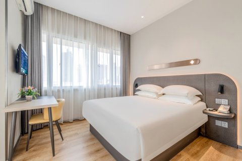 锦江之星酒店(青岛栈桥中山路地铁站店)