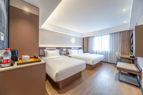 如家精选酒店(贵阳黔灵山公园延安西路地铁站店)