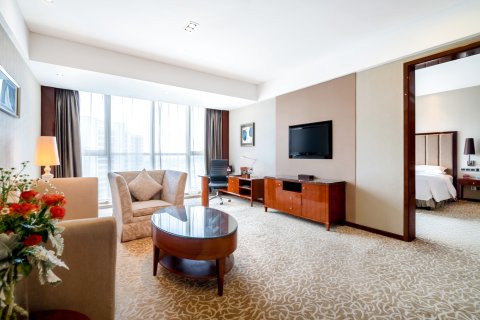 镇江兆和皇冠假日酒店