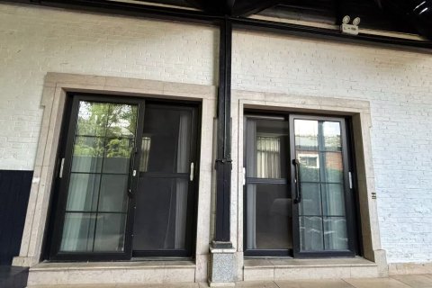 弥勒天溪谷温泉度假村