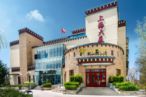 锦江之星酒店(上海大厦布达拉宫广场店)